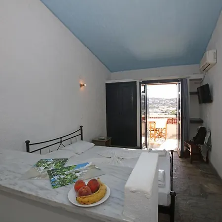 St George & 2* Batsi (Andros)