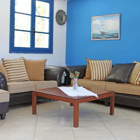 St George & 2* Batsi (Andros)