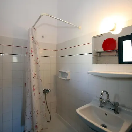 St George & Aparthotel Batsi (Andros)