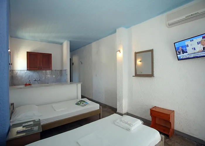 アパートホテル St George & バトシ