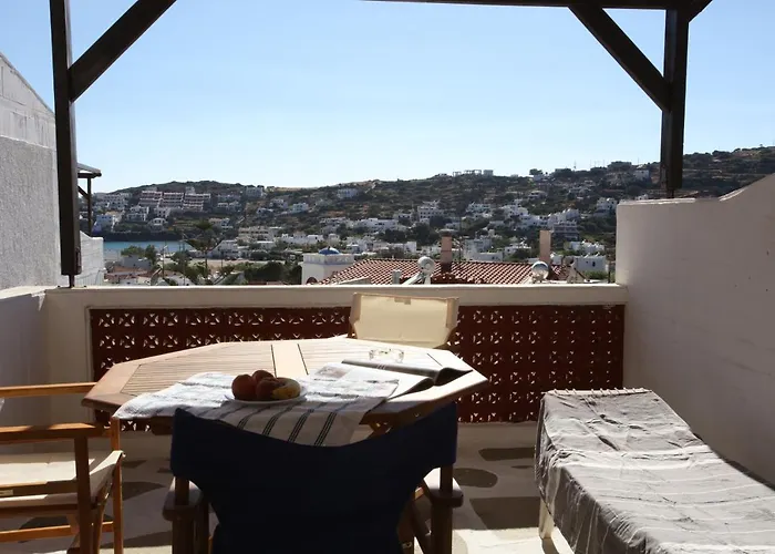 アパートホテル St George & バトシ